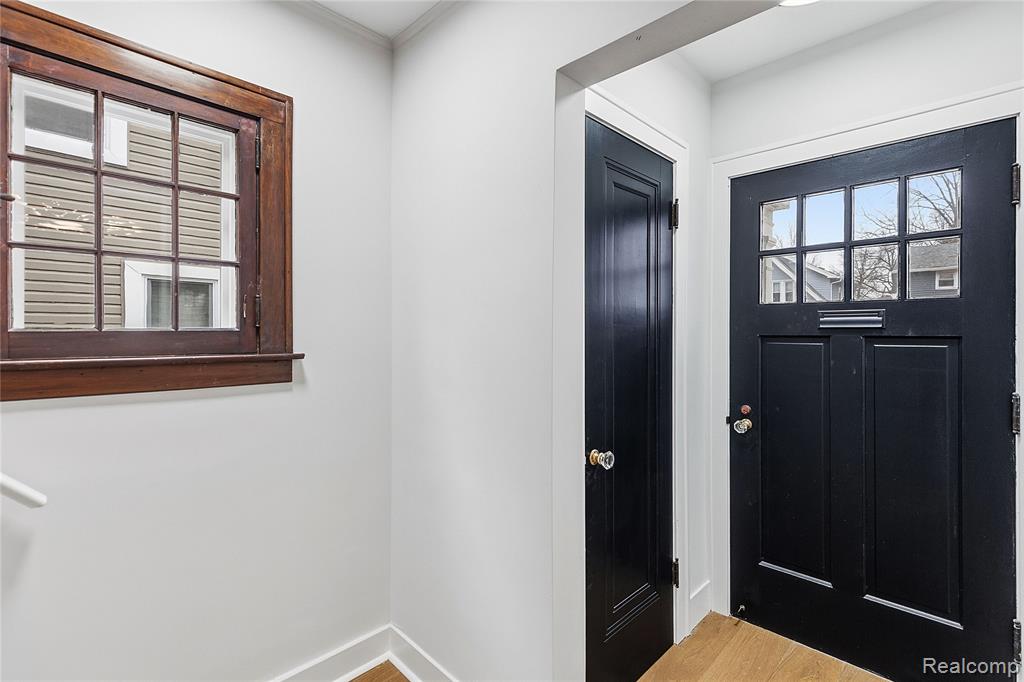 511 Gardenia Avenue, Royal Oak, MI 48067 — Photo 13