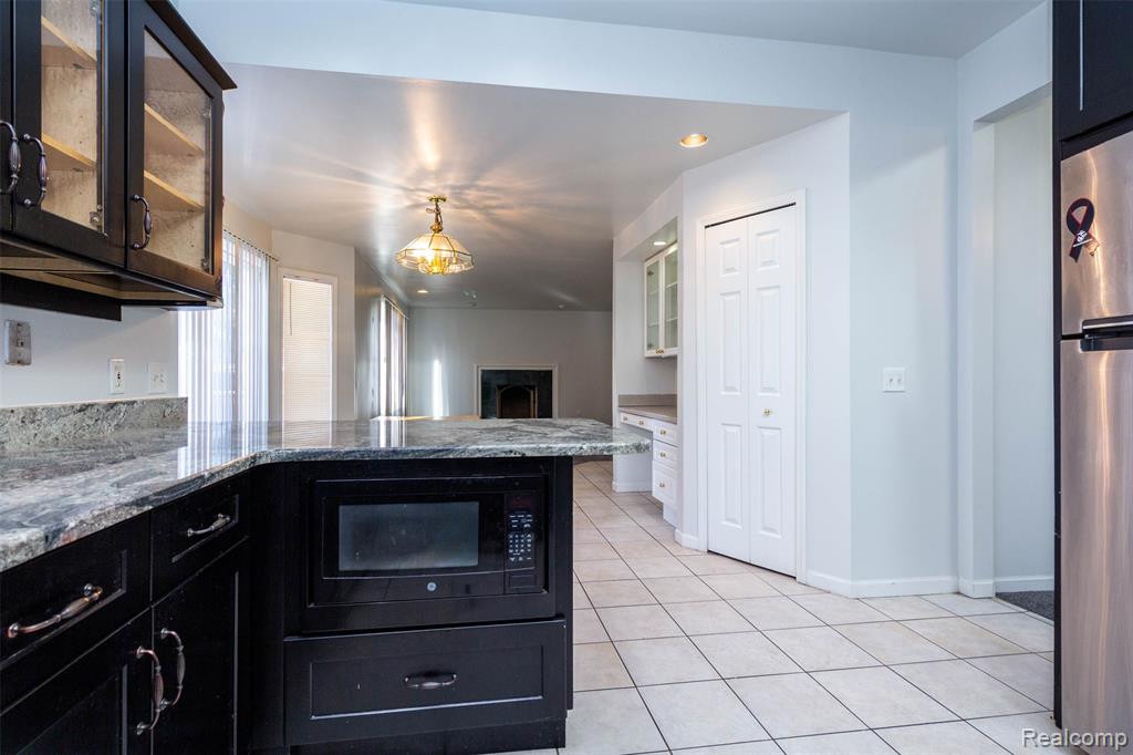 40945 Justin Drive, Sterling Heights, MI 48310 — Photo 14