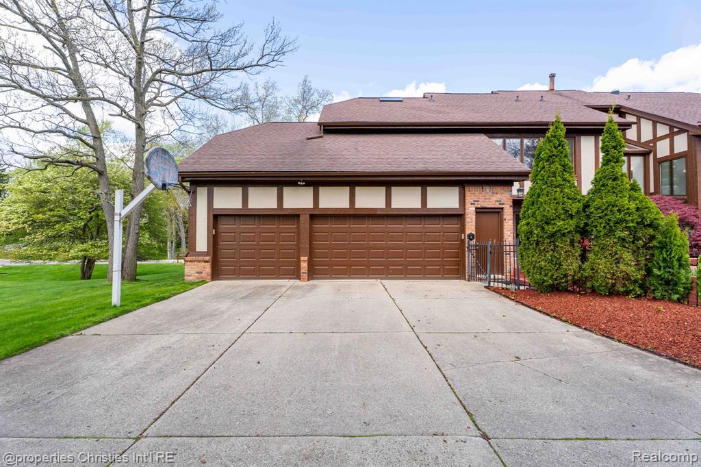 1743 Beechwood Way, Bloomfield Hills, MI 48302 — Photo 46