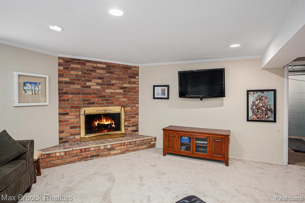32533 Robinhood Drive, Beverly Hills, MI 48025 — Photo 37