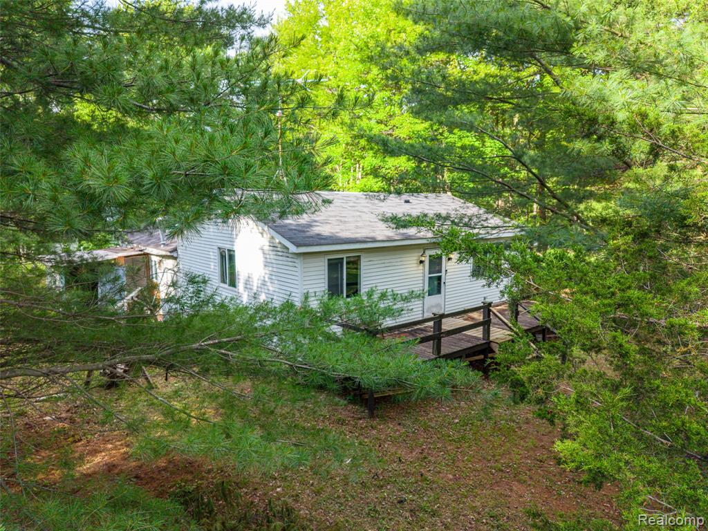 945 N Hockaday Road, Gladwin, MI 48624 — Photo 24