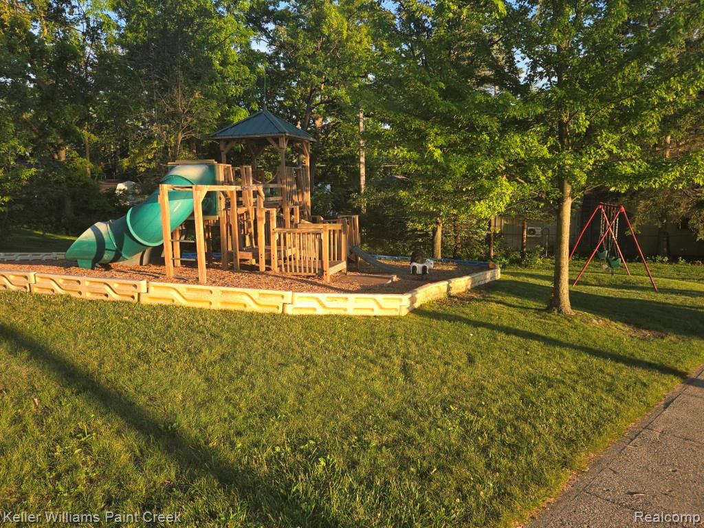 1125 S Long Lake Boulevard, Lake Orion, MI 48362 — Photo 49