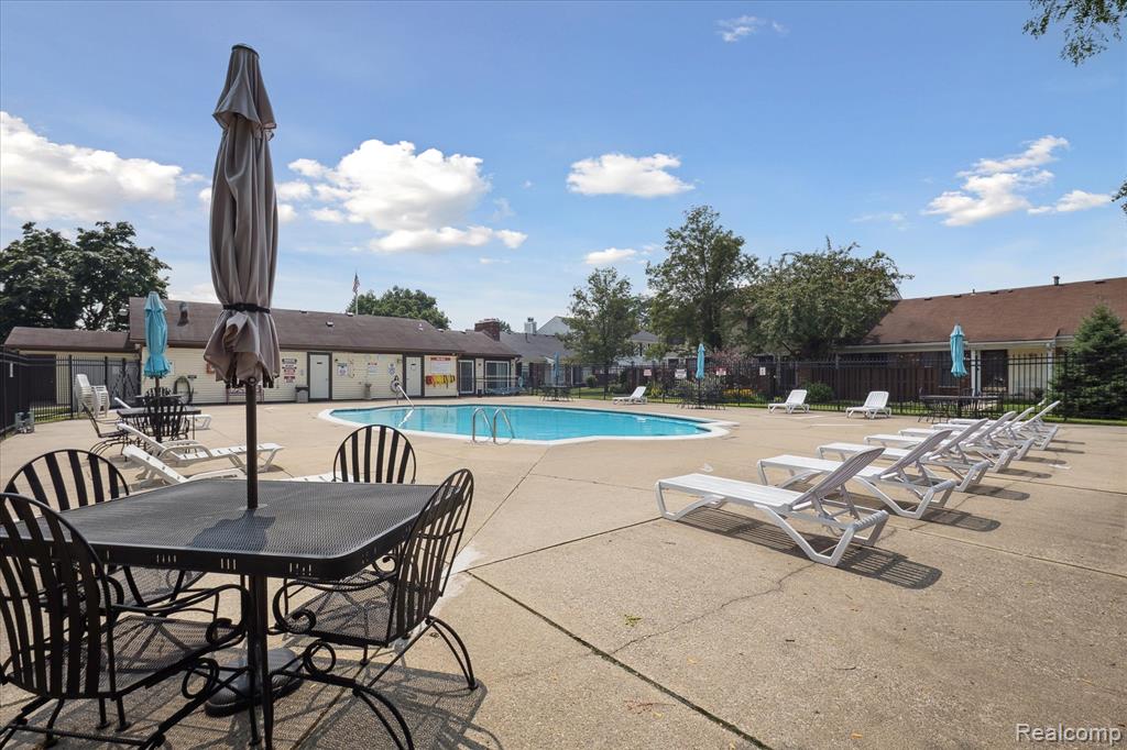 39559 Old Dominion Drive, Clinton Twp, MI 48038 — Photo 26