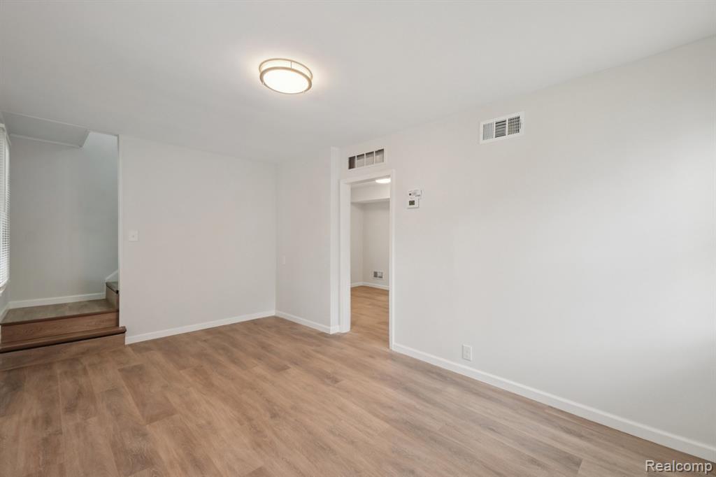 8619 Lozier Avenue, Warren, MI 48089 — Photo 6