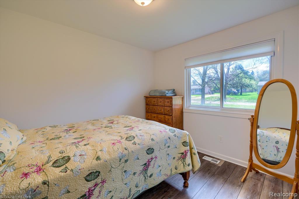 950 Alfalfa Drive, Lapeer, MI 48446 — Photo 18