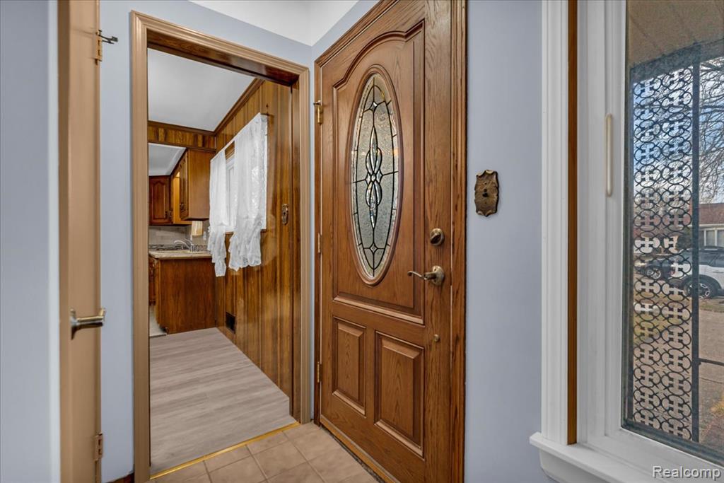 25615 Tireman Street, Dearborn Heights, MI 48127 — Photo 4