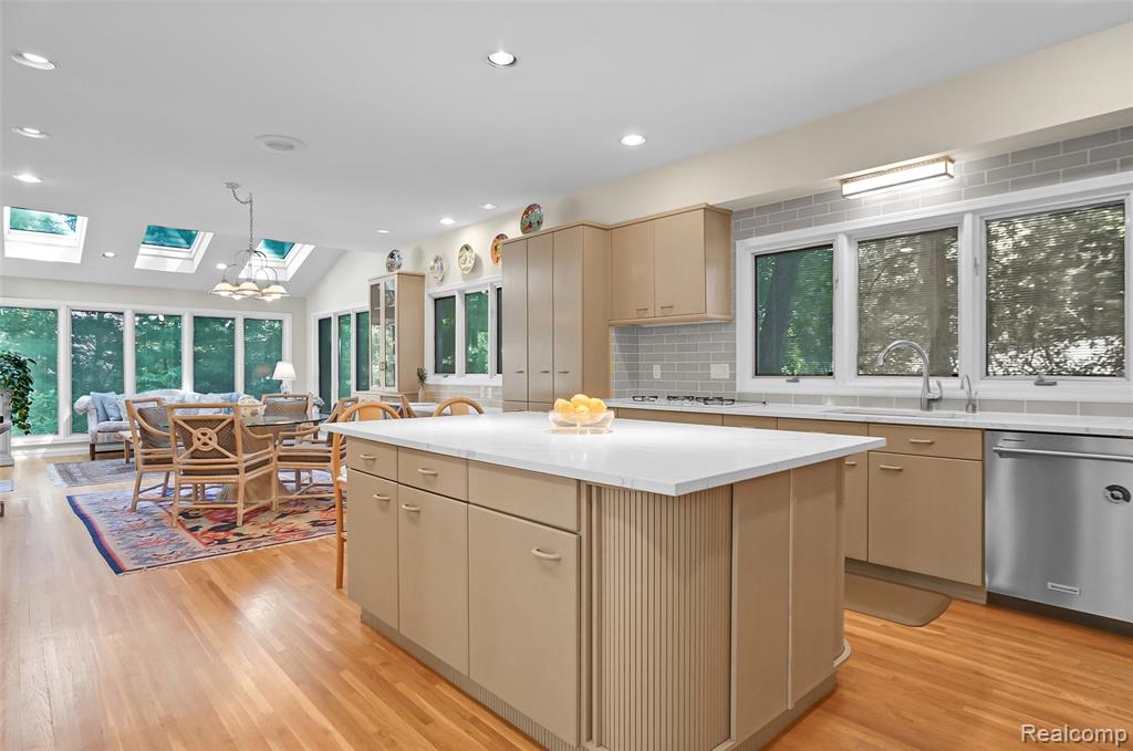 5575 Forman Drive, Bloomfield Hills, MI 48301 — Photo 17