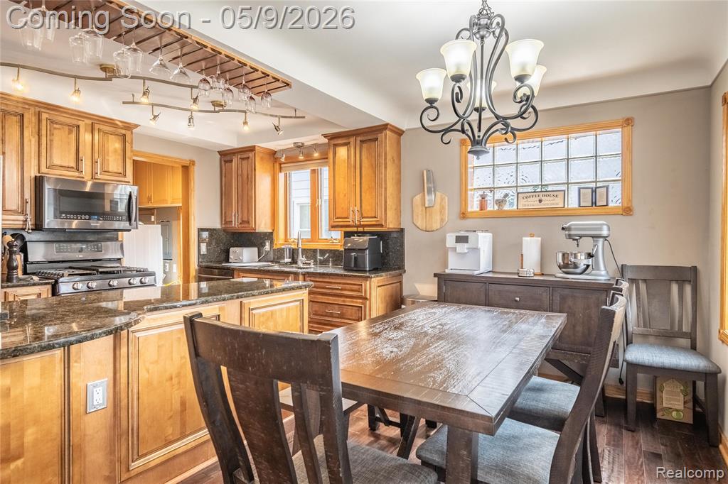 22501 Maple Street, Saint Clair Shores, MI 48081 — Photo 10