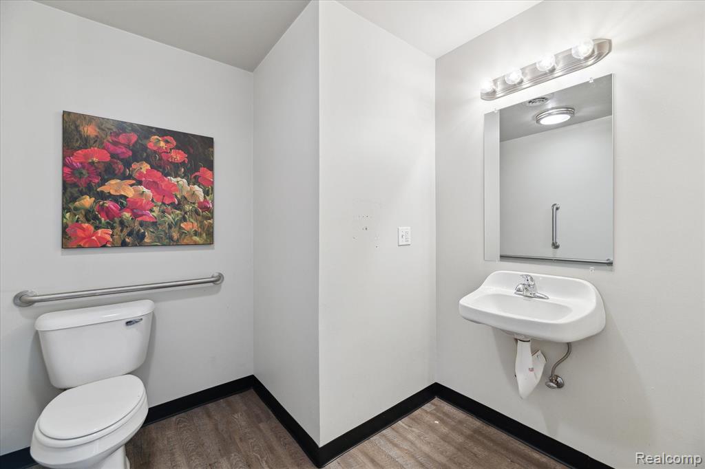 920 E GRAND RIVER Avenue, Howell, MI 48843 — Photo 15