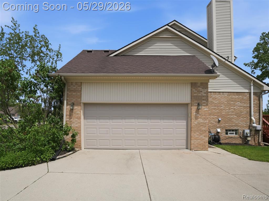 47525 River Woods Drive, Canton, MI 48188 — Photo 31