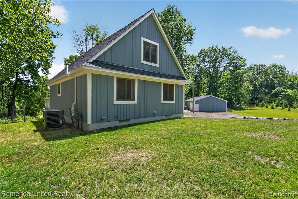11521 Westshore Drive, Pinckney, MI 48169 — Photo 34