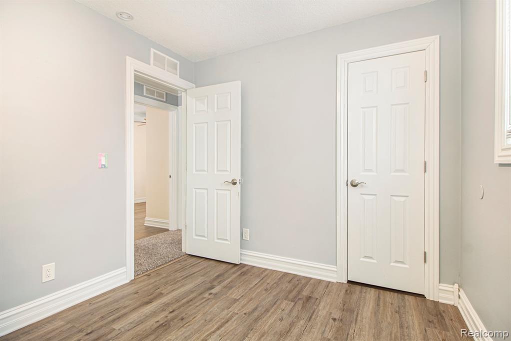 4018 Quillen Avenue, Waterford, MI 48329 — Photo 15