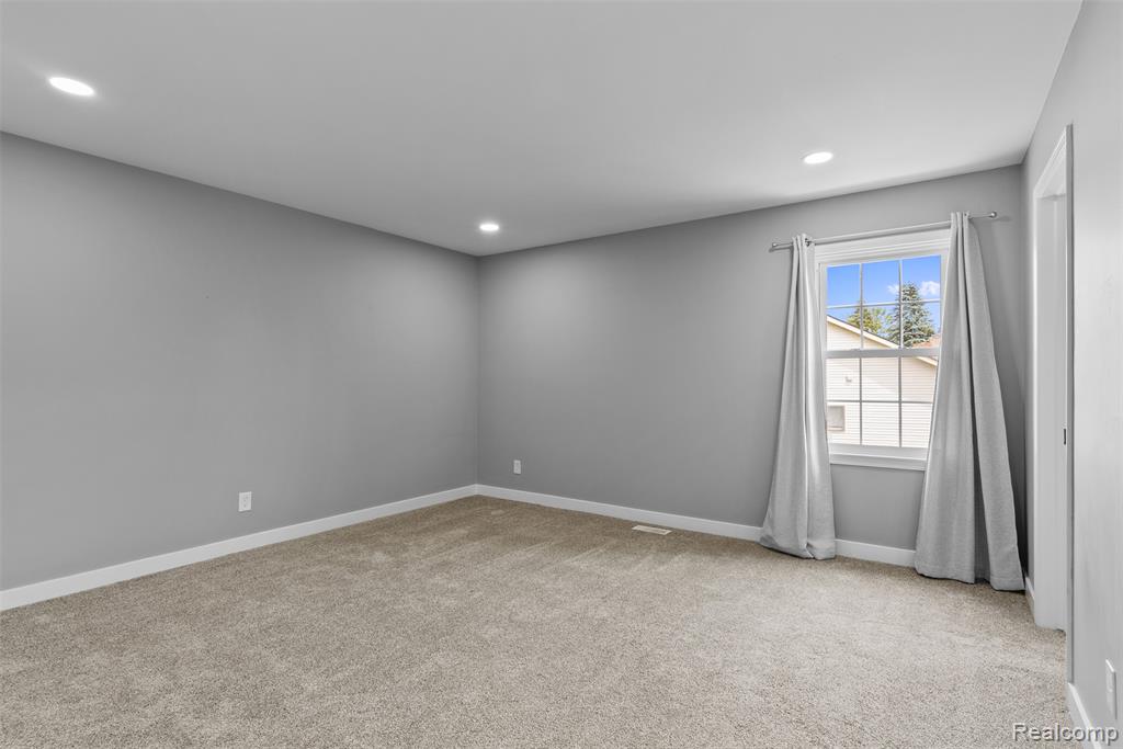 9302 Claridge Dr Drive, Davison, MI 48423 — Photo 26