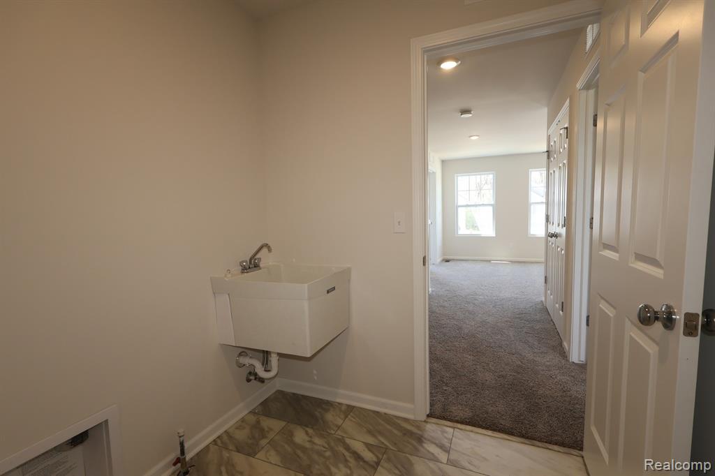 412 Hidden River W W, Holly, MI 48442 — Photo 26