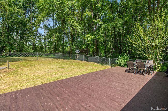 8696 Sargent Road, Fowlerville, MI 48836 — Photo 8