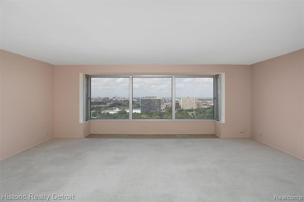 1300 E Lafayette Street, 2211, Detroit, MI 48207 — Photo 21