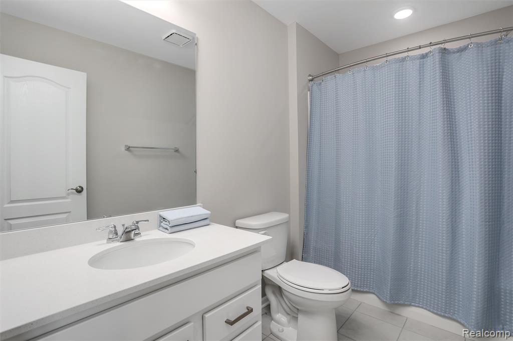 43173 Atwood Ave, Novi, MI — Photo 25