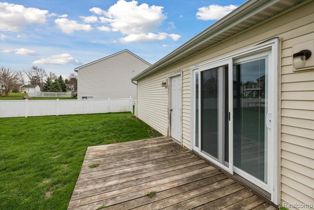 684 HAYSTACK Drive, Linden, MI 48451 — Photo 24