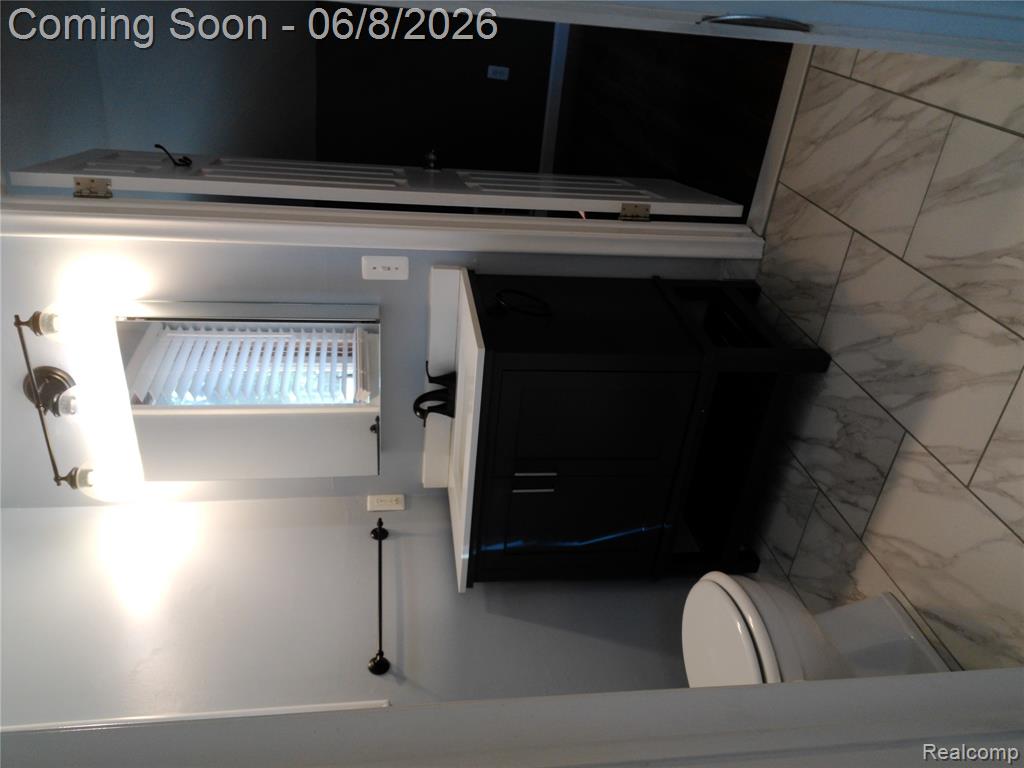 619 S Gainsborough Avenue, Royal Oak, MI 48067 — Photo 17
