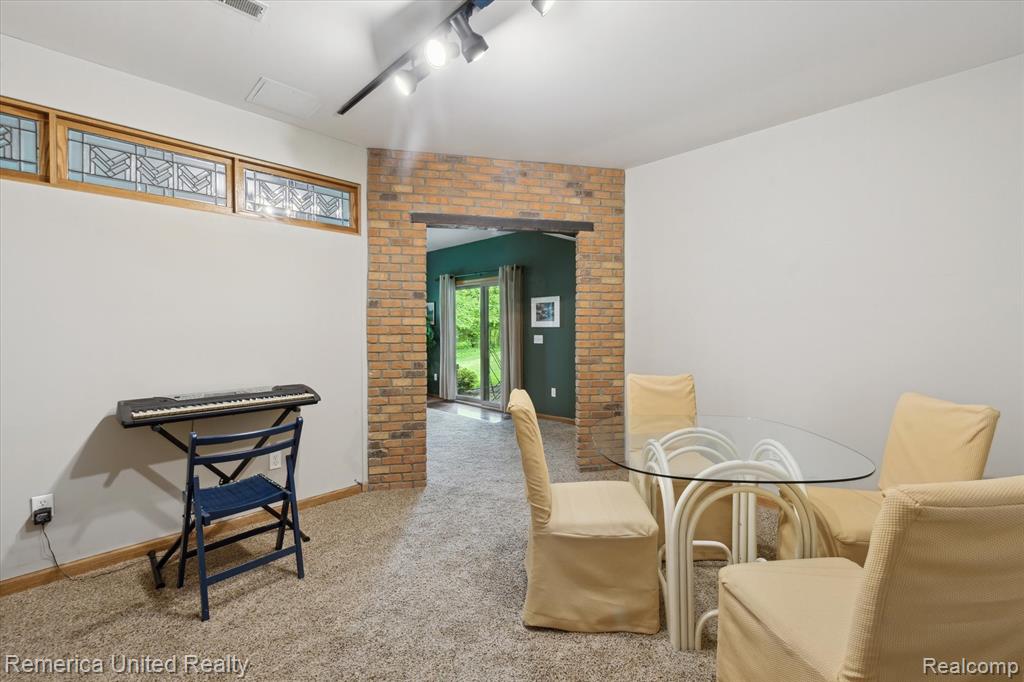 1317 PEPPERGROVE Drive, Brighton, MI 48116 — Photo 44