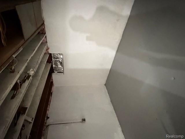 8115 Grandville Avenue, Detroit, MI 48228 — Photo 14