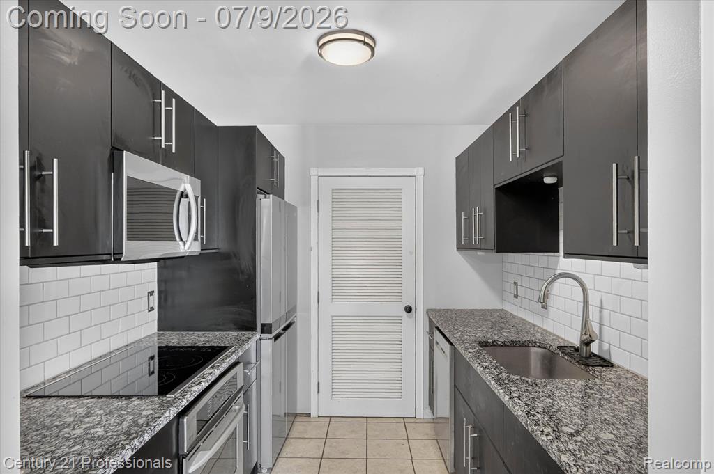 648 Newport Road, Carleton, MI 48117 — Photo 19