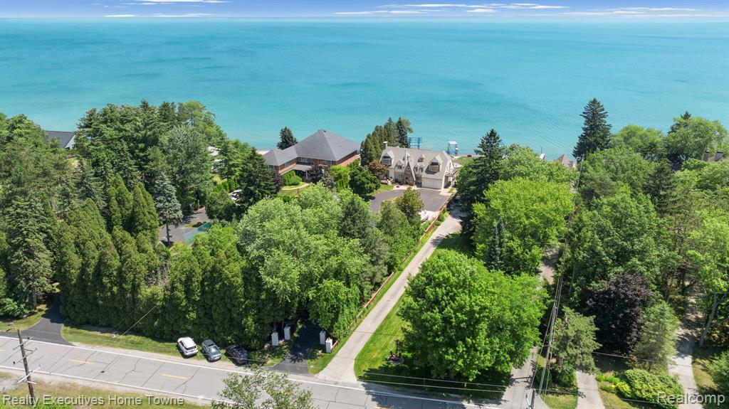 8308 Lakeshore, Burtchville, MI 48059 — Photo 26