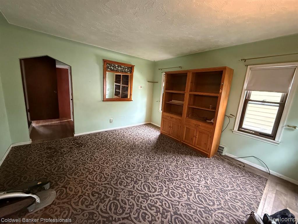6793 Pelham Road, Allen Park, MI 48101 — Photo 2