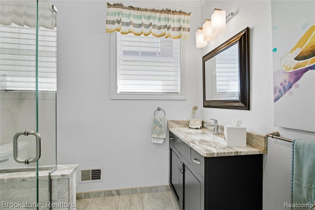 10049 Dixie Highway, MI — Photo 41