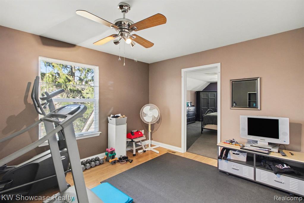 2648 MOREL Drive, Highland, MI 48356 — Photo 16