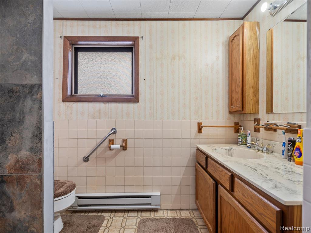 44833 MADDELEIN Street, Clinton Twp, MI 48036 — Photo 25