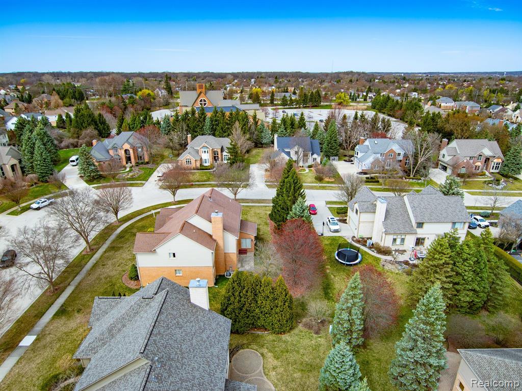 45857 ASHFORD Circle, Novi, MI — Photo 50