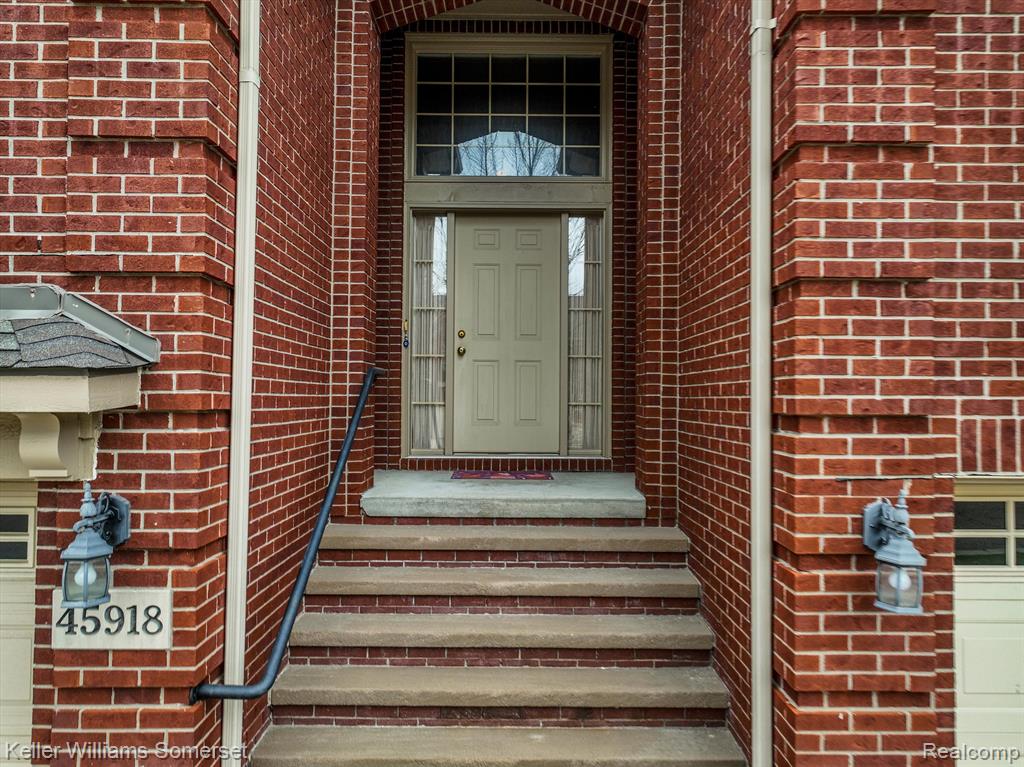 45918 DUTTON Drive, Macomb, MI 48044 — Photo 6