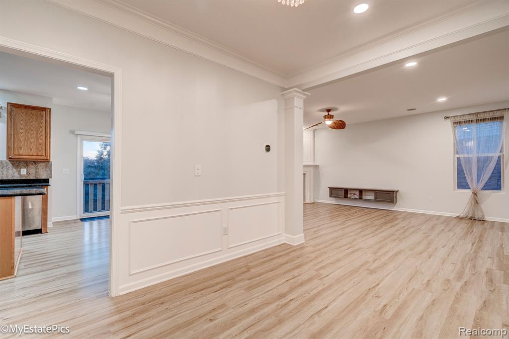 45101 BARTLETT Drive, Novi, MI — Photo 25