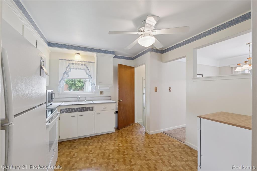 9022 Winston, Redford, MI 48239 — Photo 13