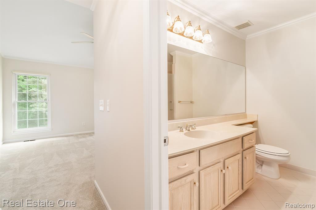 41498 HAGGERTY WOODS Court, #8, Canton, MI 48187 — Photo 23