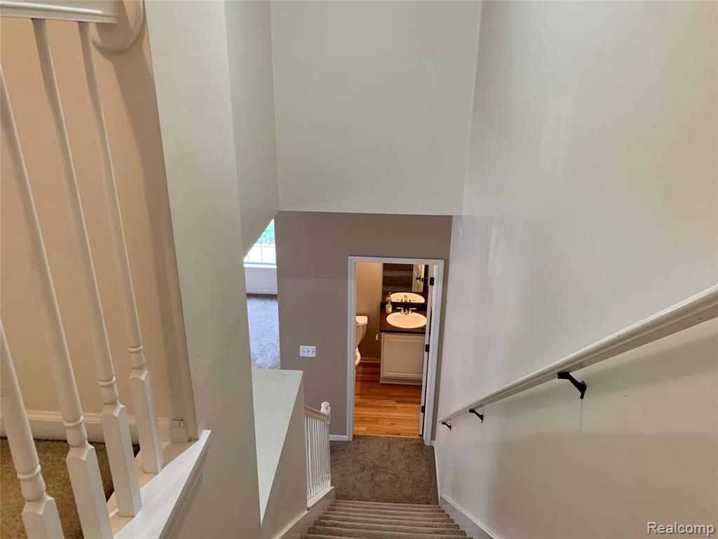 40971 N MAPLEWOOD Drive, Canton, MI 48187 — Photo 13