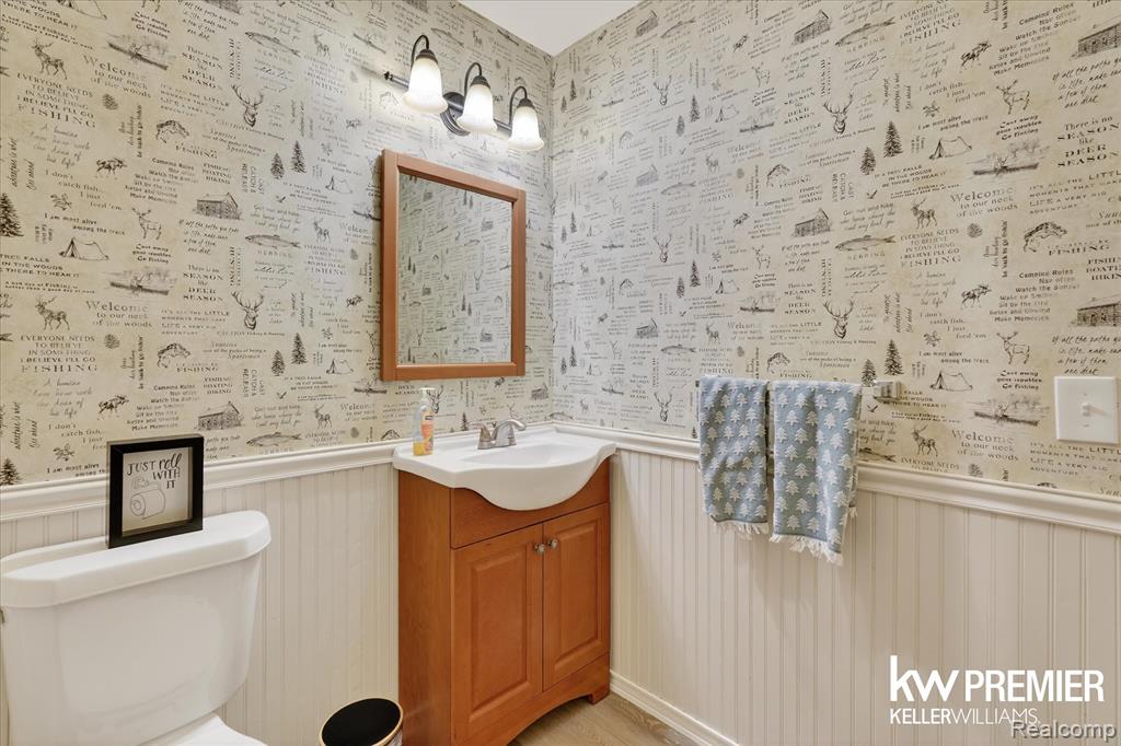 5962 Augusta Lane, Grand Blanc, MI 48439 — Photo 24
