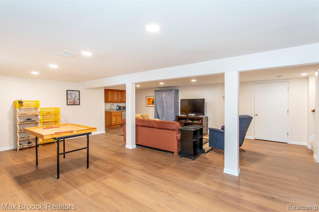 14271 Lincoln Street, Oak Park, MI 48237 — Photo 28