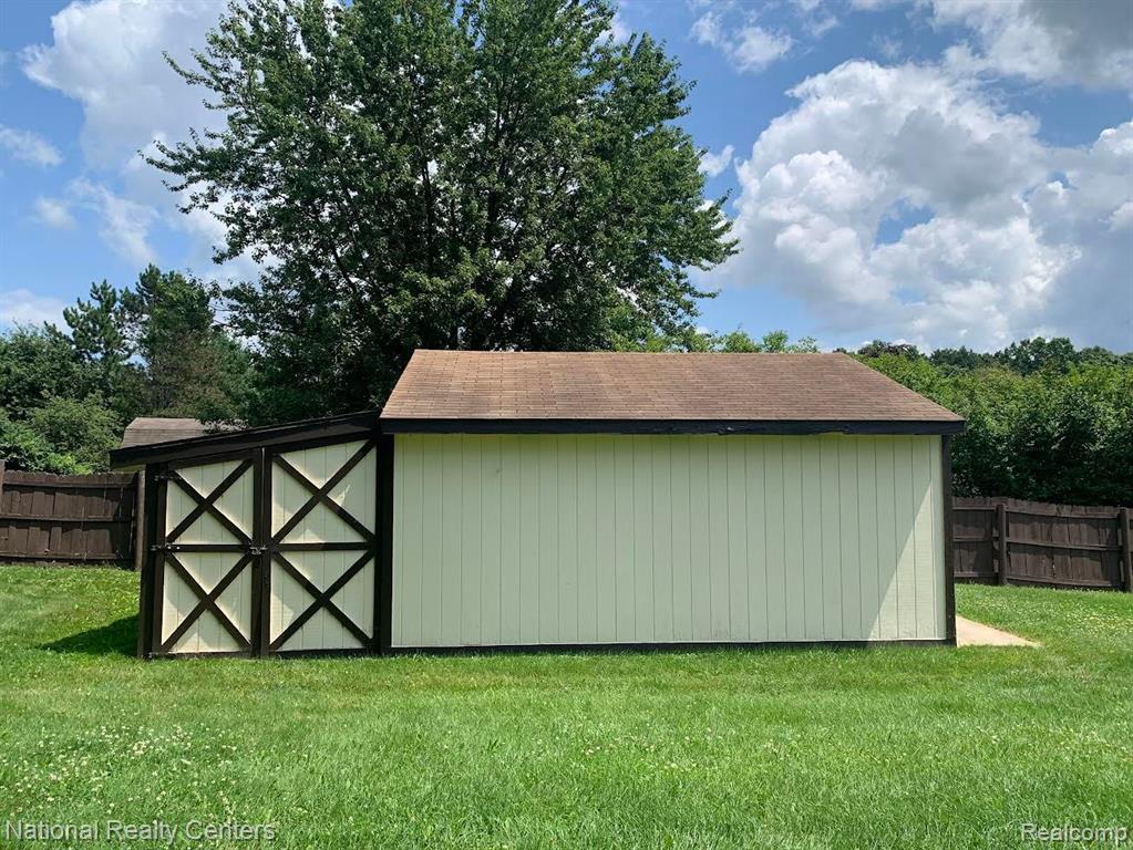 860 BALD EAGLE LAKE Road, Ortonville, MI 48462 — Photo 42