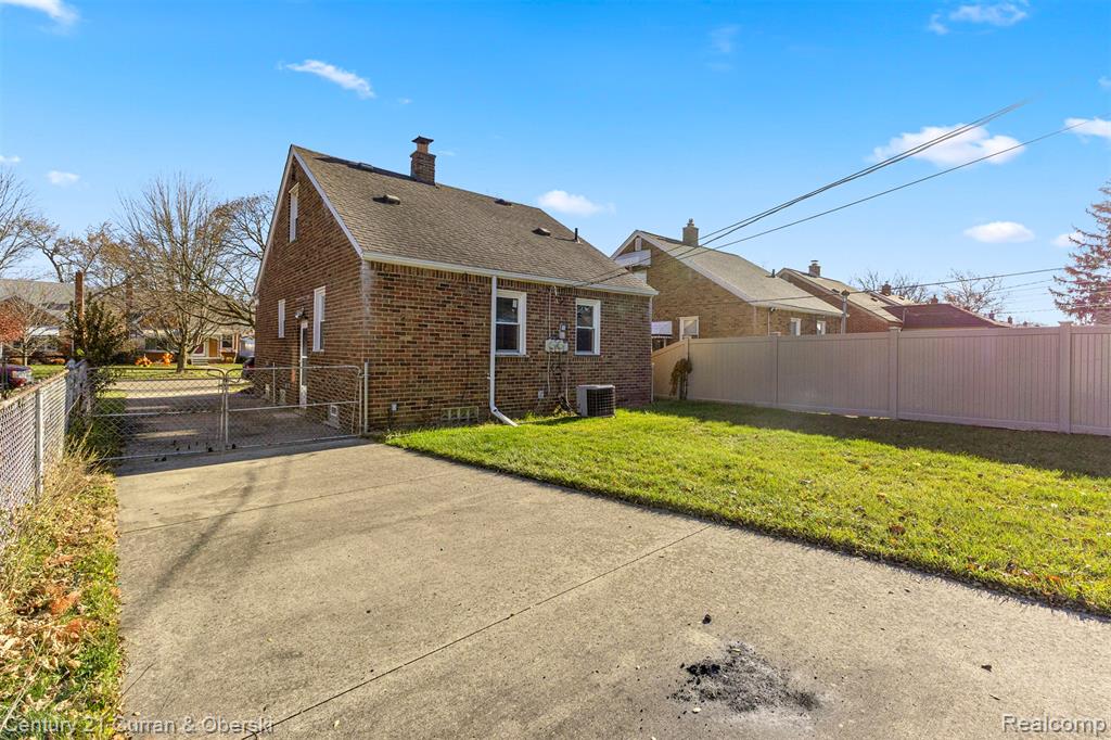 9616 Colwell Avenue, Allen Park, MI 48101 — Photo 32