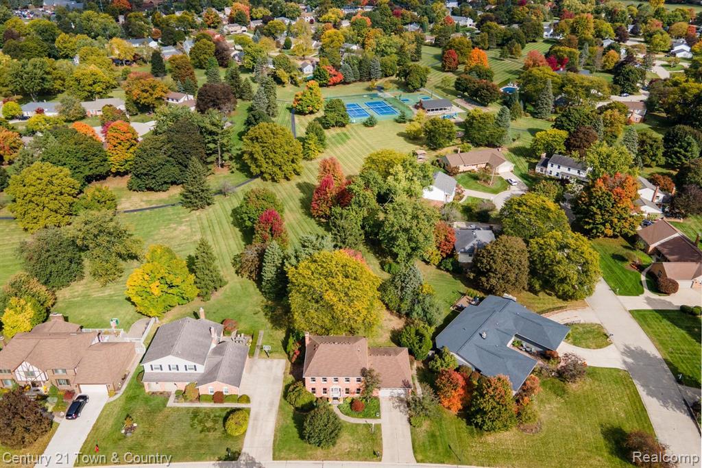 16436 OLD BEDFORD Road, Northville, MI 48168 — Photo 39