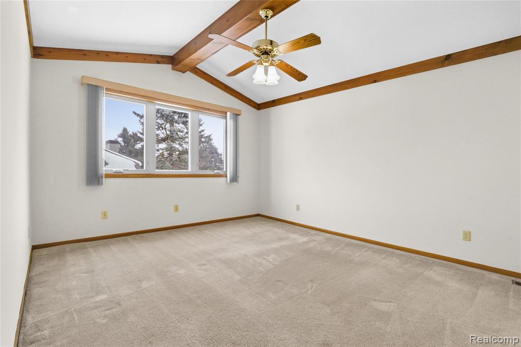 6083 Chatham Court, Grand Blanc, MI 48439 — Photo 24