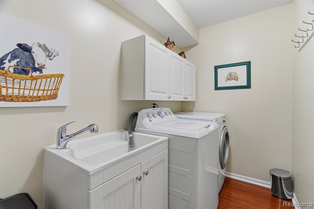 53199 Pineridge Drive, New Baltimore, MI — Photo 21