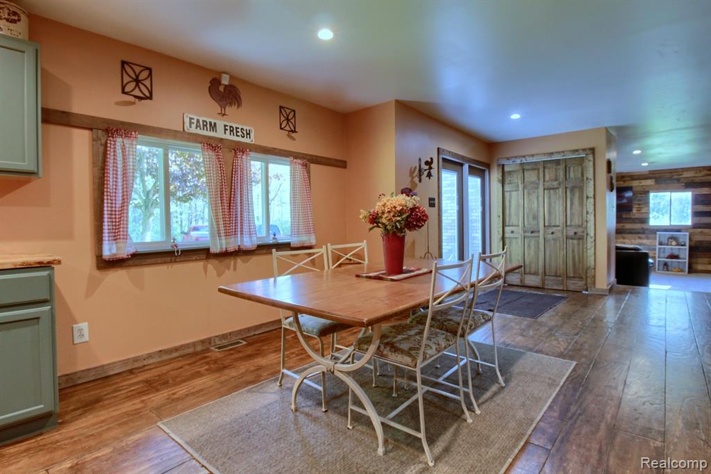 6570 HIVON Road, Carleton, MI 48117 — Photo 5