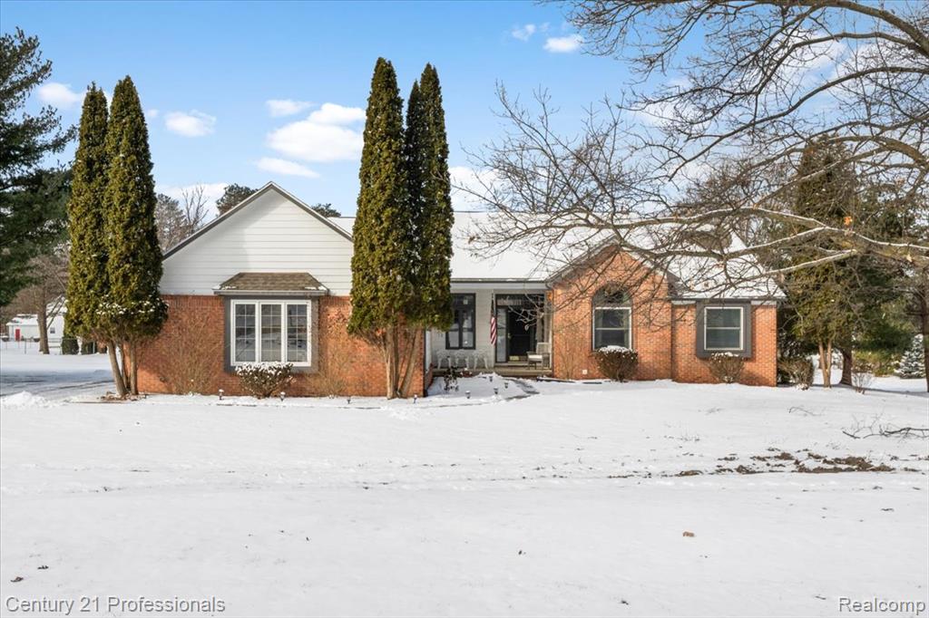 11413 Bancroft Court, Fenton, MI 48430 — front exterior