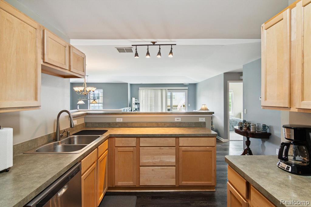 4062 HAMPTON RIDGE Boulevard, Howell, MI 48843 — Photo 17