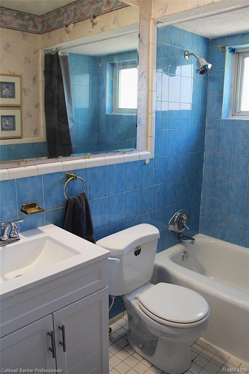 6564 Colonial Street, Dearborn Heights, MI 48127 — Photo 12
