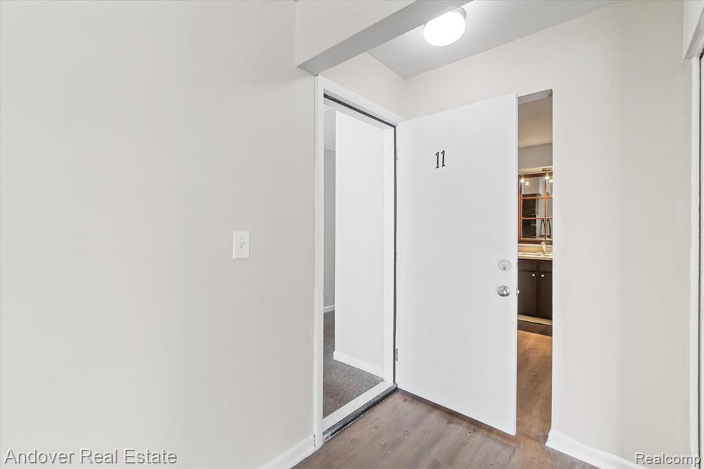 320 S Drake Road, Kalamazoo, MI 49009 — Photo 31