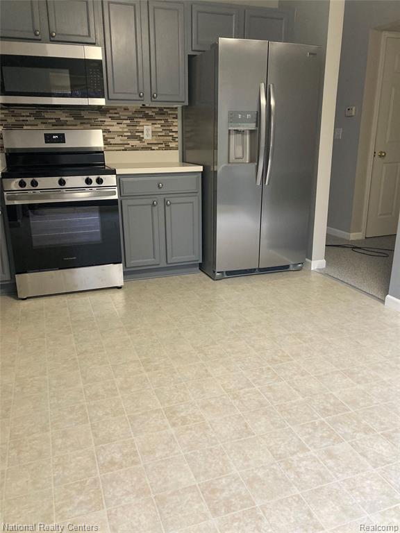 5028 Clintonville Pines Drive, Clarkston, MI — Photo 18